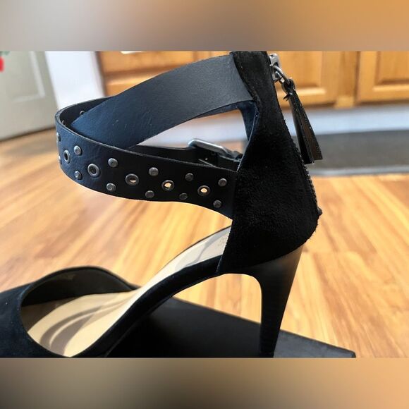Joes Jeans Betty Ankle Strap Zip Back heels black suede studded leather size 7 - Picture 8 of 16